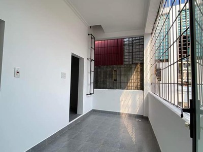 Nhà Đình Đông - lê chân   3,8 tỷ 6