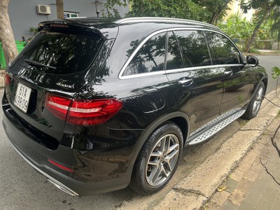 Mercedes Benz GLC - 300 4 Matic 1