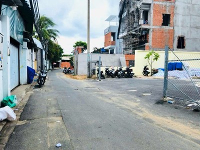 118m2 đất cực đẹp - ngang 6,3m - đường 8m thông - 1 căn ra mặt tiền ao đôi - bình tân 1