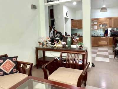 Bán nhà lạc trung, 86m2, 4 tầng, mặt tiền 8m, 29 tỷ, vỉa hè rộng, ô tô tránh, kd đỉnh 0