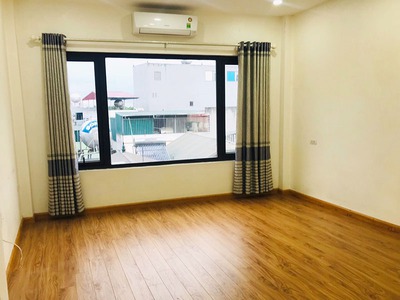 Chính chủ bán 35m2 nhà 6 tầng, cầu thang máy, cách 30m ra đường ô tô đỗ tại Tổ 1 Phúc Lợi 1