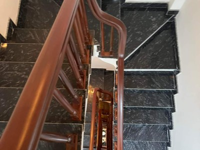 Chủ cần bán gấp nhà lô góc tôn thất tùng, đống đa, trước nhà ô tô tránh, văn phòng 61m2 x7tx15,2ty 0