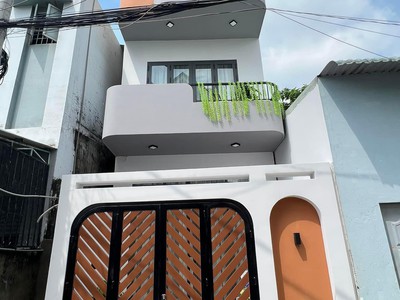 Nhà 1trệt2lầu quá đẹp - hoàn công, nội thất xịn - oto vào nhà, đường lò lu, q9 mở rộng 30m - gần 1