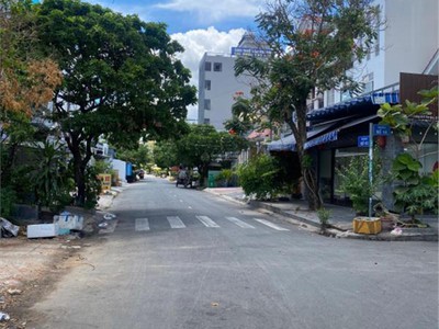 Xây chdv tặng gpxd 6 tầng bán đất khu nam long q7. . ngang 9m, 209m2. nhỉnh 60 tr/m2 còn - lh kim 3