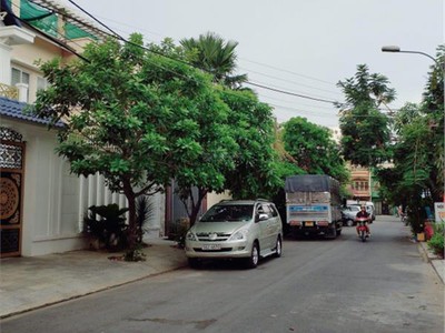 Xây chdv tặng gpxd 6 tầng bán đất khu nam long q7. . ngang 9m, 209m2. nhỉnh 60 tr/m2 còn - lh kim 1