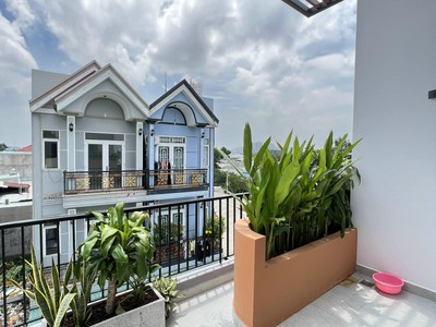 Nhà 1trệt2lầu quá đẹp - hoàn công, nội thất xịn - oto vào nhà, đường lò lu, q9 mở rộng 30m - gần 3