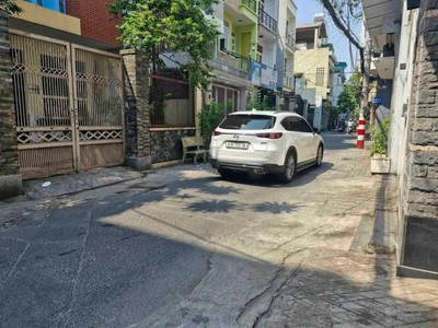 Q10: 11.5 tỷ tl nhanh gọn lẹ ngang 5m dài 12m full 4 tầng nhà mới 0