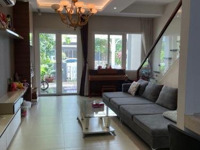 Q10: 11.5 tỷ tl nhanh gọn lẹ ngang 5m dài 12m full 4 tầng nhà mới 3