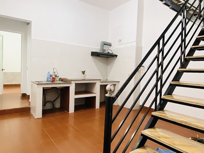 Cần Bán nhà 1,5 tầng sạch đẹp ko chút lỗi nhỏ ngõ phố khu 2 phường Hải Tân . 3