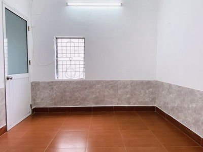 Cần Bán nhà 1,5 tầng sạch đẹp ko chút lỗi nhỏ ngõ phố khu 2 phường Hải Tân . 5