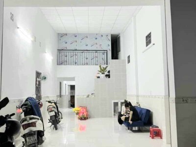 Giảm sâu chỉ còn 3.95 tỷ-105m2 5 21 -2 tầng-Hẻm ô tô 6m-Trường Thọ -Thủ Đức. 2