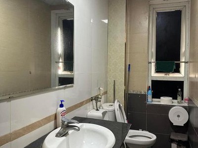 Gđ cần bán gấp nhà mặt phố vip cầu giấy, lô góc, ô tô tránh, kinh doanh, dt 100m, giá 73 tỷ 2