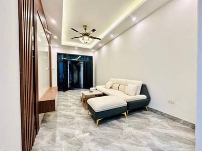 - nhà mới ở ngay phun nội thất -trung tâm đống đa  -liên hệ: 083 2865 116 1