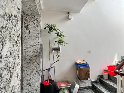Tư đình 42.2m2, 6 tầng, mặt tiền 4.5m,nhỉnh 8 tỷ. ngõ thông, gra thang máy, thoáng trước sau.long 3