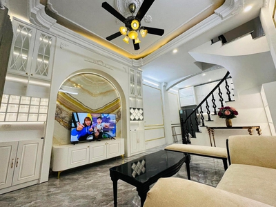 Bán nhà nguyễn lương bằng 40m,5 tầng,mặt tiền rông,ngõ nông thông thoáng giá chỉ 6,4 tỷ 0