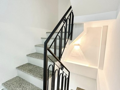 Thịnh- ban nhà chu văn an 2 tầng ,2pn ,2wc - cách mặt tiền chỉ 50m. 3.25 tỷ 4