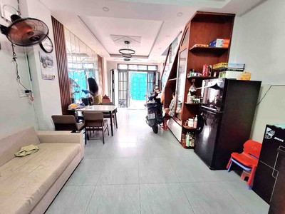 Bán nhà 2 tầng hẻm xe hơi 4x10 chỉ 4 tỷ gần chợ hiệp bình hiệp bình chánh thủ đức 1