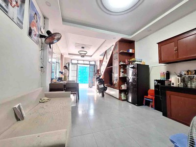 Bán nhà 2 tầng hẻm xe hơi 4x10 chỉ 4 tỷ gần chợ hiệp bình hiệp bình chánh thủ đức 3