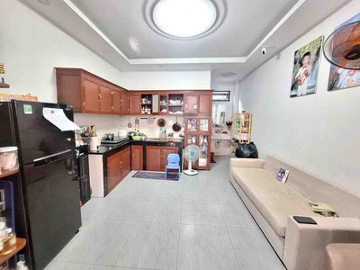 Bán nhà 2 tầng hẻm xe hơi 4x10 chỉ 4 tỷ gần chợ hiệp bình hiệp bình chánh thủ đức 4