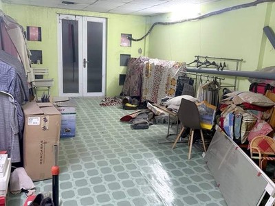 Gấp giảm 250tr giá rẻ còn 3tỷ...nhà  4x17  2 tầng,.ngay ngã 5 trịnh thị miếng,hẻm xetải thông, hóc 2