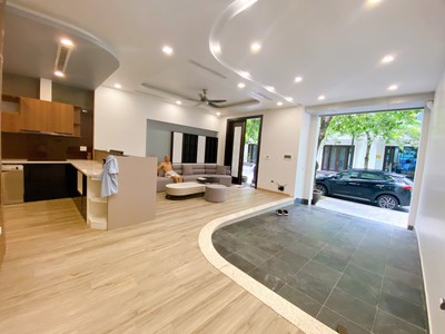 Cho thuê nguyên căn 5 phòng ngủ tại Vinhomes Marina 0