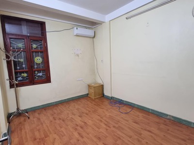 Cho thuê nhà ngõ ba gác đại la hai bà trưng 5 tầng, 31m2, 3 ngủ, 13 triệu 0