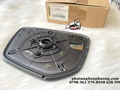 Mặt gương chiếu hậu xpander bên phải chính hãng 7632D398 0