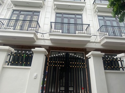 CHÍNH CHỦ cho thuê nhà nguyên căn 3 tầng ở chợ Đại Thành, Quốc Oai  gần Yên Nghĩa, Hà Đông 0