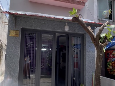 Chính chủ bán nhà 2 mặt hẽm thông phạm thế hiển quận 8 , giá tốt khu vực 0