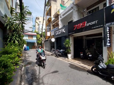 Cho thuê nguyên căn mặt tiền hxh sư vạn hạnh hẻm thời trang 4x14 3 tầng 4pn chỉ 25tr/th 1