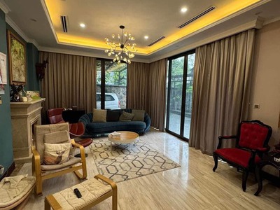 Siêu phẩm biệt thự trung tâm hà đông, view công viên, có hầm, 180m2, 4t, mt10m, 33 tỷ 1
