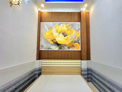 Chưa tới 4 tỷ anh chị sở hữu căn nhà hai tầng sổ hồng riêng ngay trung tâm thị trấn nhà bè 3