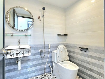 Chưa tới 4 tỷ anh chị sở hữu căn nhà hai tầng sổ hồng riêng ngay trung tâm thị trấn nhà bè 4