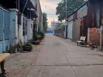 Chính chủ cần bán gấp căn nhà gần ủy ban xã vĩnh lộc b - huyện bình chánh - tp. hồ chí minh 4