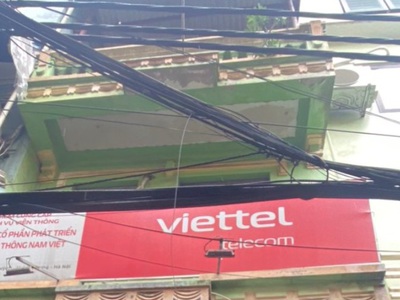 Siêu hót- một căn nhà duy nhất- bán đất tặng nhà 3 tầng mặt ngõ quỳnh 40m2, mặt tiền 4m 0