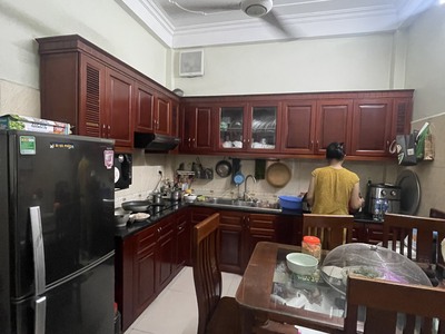 Chính chủ cần bán nhà 4 tầng khu vực long biên hà nội 1