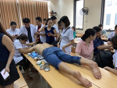 Học chứng chỉ xoa bóp bấm huyệt - vật lý trị liệu tại Hội AN Quảng Nam 0