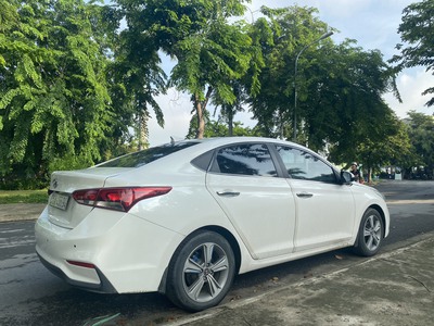 Chính chủ bán xe Hyundai Accent 1.4 AT sx năm 2019 3