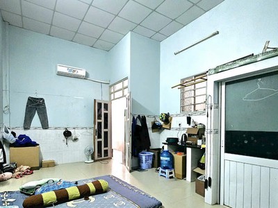 Nhà cấp 4, vị trí đẹp, rộng, rẻ, chia 2 căn đang cho thuê, 435 ht phát, quận 7 3