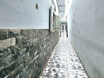 Nhà cấp 4, vị trí đẹp, rộng, rẻ, chia 2 căn đang cho thuê, 435 ht phát, quận 7 4