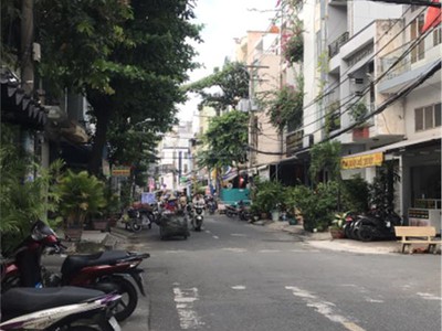 Xuất cảnh bán gấp nhà mt thành công nhà 2 lầu vào ở ngay 1