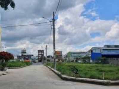 Nền này 5 24 123m2 gần ubnd tân nhật , đường thế lữ, tân nhât-bình chánh , mình bán giá 2.3 tỷ, 1