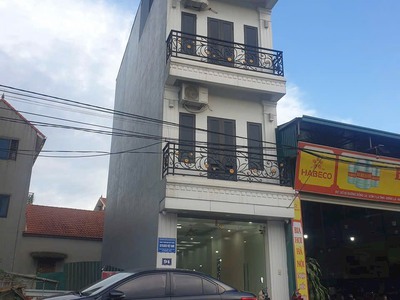 Mặt dường 15m trục chính la tinh hiếm nhà bán 52m x 4 tầng, sát vành đai 4.0 mua là thắng 0