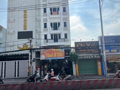 Mặt tiền huỳnh tấn phát quận 7  - nhà 3 tầng - ô tô 7 chổ ngũ trong nhà - tân phú 0