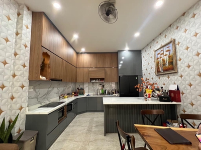 Mặt tiền huỳnh tấn phát quận 7  - nhà 3 tầng - ô tô 7 chổ ngũ trong nhà - tân phú 3