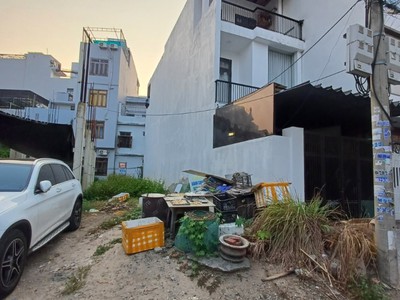Trung tâm sơn trà, khu phố hàn quốc - cách biển vài phút đi bộ - đường dương đình ngệ còn lại lô 4