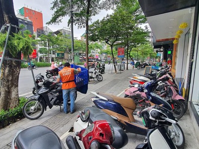 Bán nhà mặt phố xã đàn, 24/38m2, 6 tầng,mặt tiền 5,1m,20 tỷ, đông đa. 2