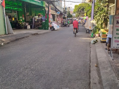 Bán nhà mặt tiền kd đường bành văn trâni,q.tân bình,dt:3,95mx17m,kc: 3 lầu giá:13 tỷ 0