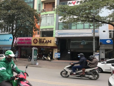 Cho thuê cửa hàng, mặt bằng kinh doanh phố Nguyễn Khang. Diện tích 65m2, tầng 1 thông, mặt tiền 5m 0