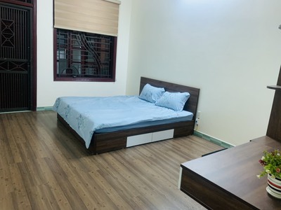 Cho thuê nhà tuyến 2 Văn Cao, 4 ngủ khép kín, DT: 90m2. 6